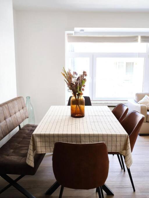 Hugo By The Harbor, Light-Filled And Centrally Located Apartment - Free Parking Остенде Экстерьер фото